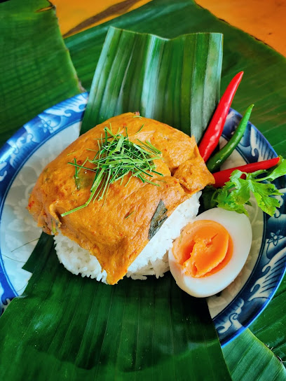 ห่อหมกทะเลย่าง หน้าสถานีรถไฟพิษณุโลก