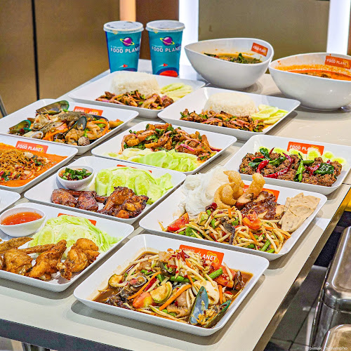 เลขที่ 320/11 ปากน้ำโพ เมือง นครสวรรค์ 60000