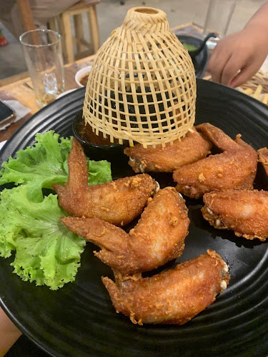 Opinii despre ครัวฮ่องเต้แจ่วฮ้อน-อาหาร în อำเภอเมืองนครราชสีมา - การบริการอาหารและที่พัก