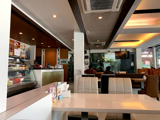 บ้านสวนคาเฟ่ แอนด์ เรสเตอรองส์ - อำเภอหาดใหญ่