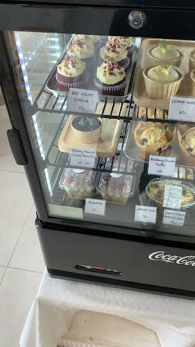 Vini cafe&garden ไวน์นิ คาเฟ่ แอนด์ การ์เด้น - การบริการอาหารและที่พัก