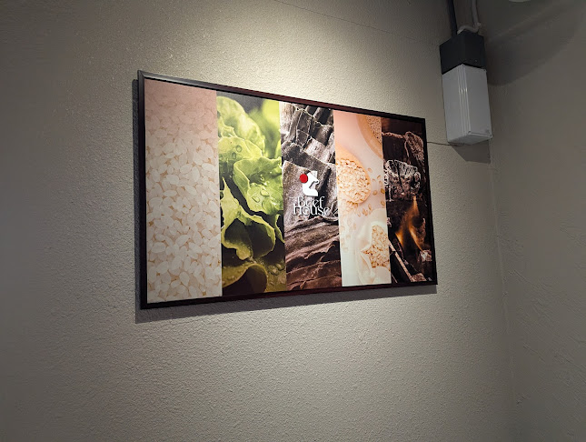 Beef House Yakiniku - การบริการอาหารและที่พัก