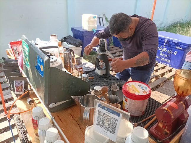 MA LONG CAFE. มาลอง - การบริการอาหารและที่พัก