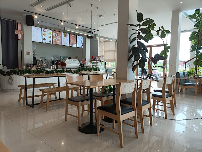 Ruma Cafe & Co-Working Space