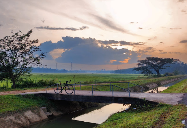 ร้านกาแฟ น้องนา - การบริการอาหารและที่พัก