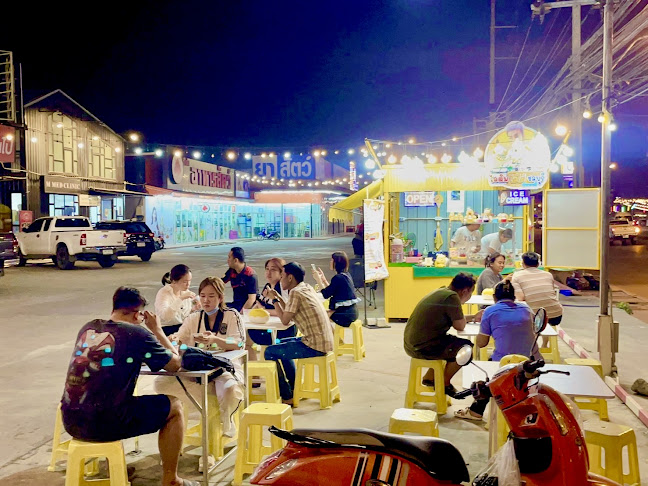 Comentarii opinii despre ไอติมใส่ไข่ชลบุรี at บางพลี