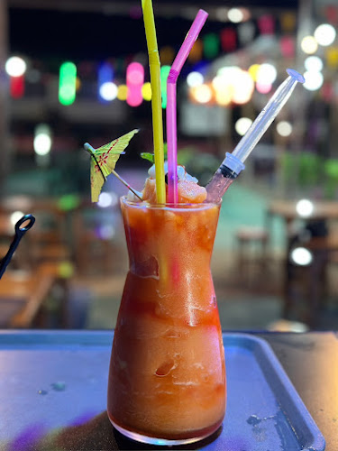 เจ้แอ้แจ่วฮ้อน หมูกระทะ อาหารตามสั่ง เดลิเวอรี่ (เจ้าเดิมบาร์กรูหมูกระทะ ซ.เทศบาล6) - การบริการอาหารและที่พัก