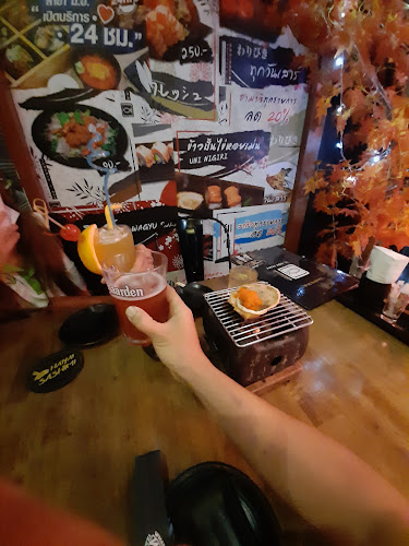 What the Fish (Izakaya & Bar) - การบริการอาหารและที่พัก