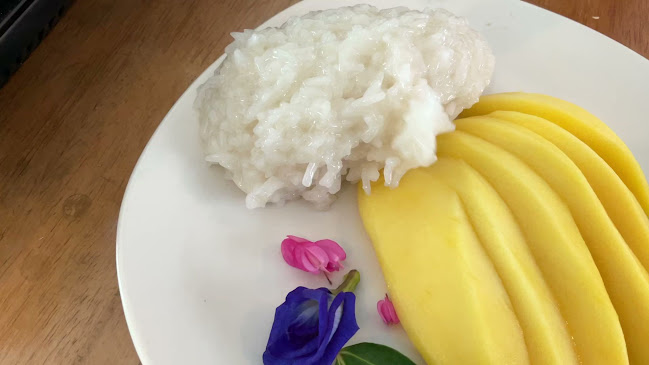 ร้านอาหาร และโรงเรียนสอนทำอาหารไทย ปุ้ม - อำเภอกะทู้