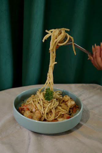 Opinii despre Born to drink în อำเภอเมืองภูเก็ต - การบริการอาหารและที่พัก