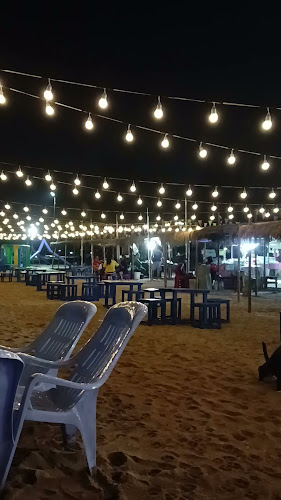 ตลาดแหลมรุ่งเรือง (ตลาดริมเล) - เมือง