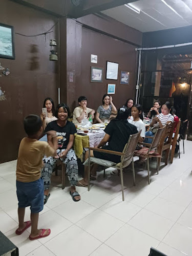 สโมสร - การบริการอาหารและที่พัก