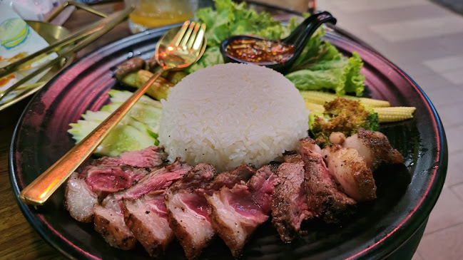 Opinii despre The Black In Black în อำเภอหาดใหญ่ - การบริการอาหารและที่พัก