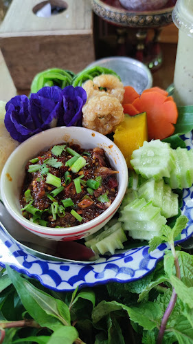 Opinii despre เฮือนคำ ก๋าแฟ ๒๕๕๙ în อำเภอเมืองพิษณุโลก - การบริการอาหารและที่พัก