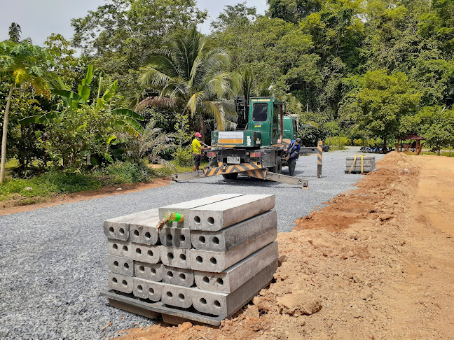 ชิลล์ ชิลล์ ชายเขา - การบริการอาหารและที่พัก