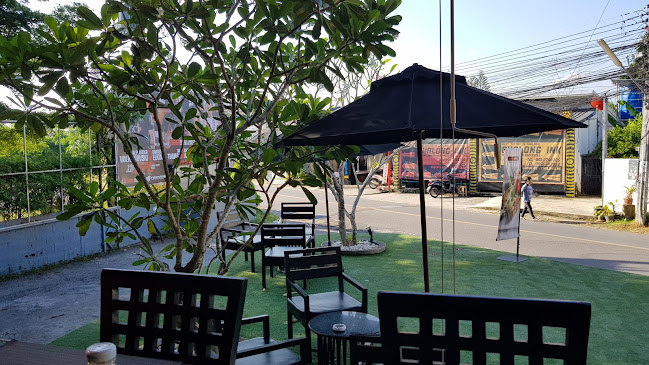 ไทเกอร์ กริลล์ - การบริการอาหารและที่พัก