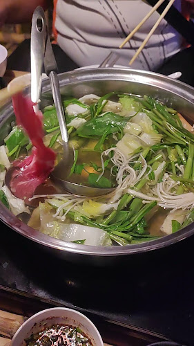 Comentarii opinii despre มีดีแจ่วฮ้อน HotPot