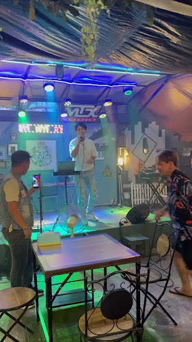 Opinii despre Pe' Hi-Rock Cafe în อำเภอบางบัวทอง - การบริการอาหารและที่พัก