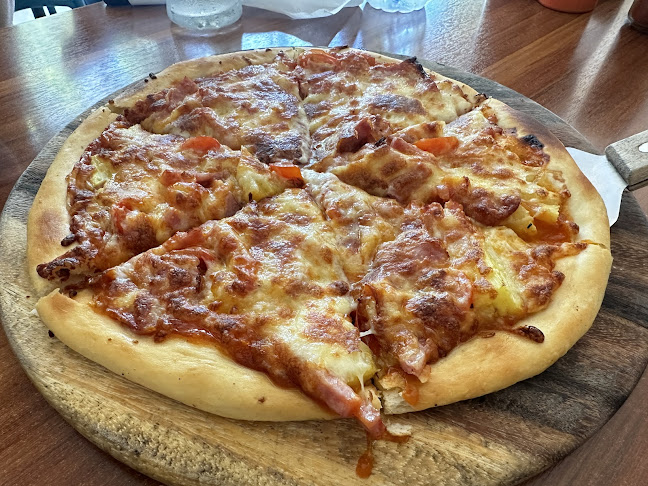 Opinii despre Hug Restaurant în อำเภอเมืองยโสธร - การบริการอาหารและที่พัก