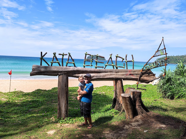 Kata Beach Day Market - อำเภอเมืองภูเก็ต