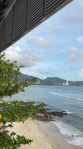 Pantai Seaview Restaurant Halal Food - อำเภอกะทู้