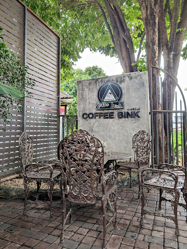 Coffee Bink Phitsanulok - การบริการอาหารและที่พัก