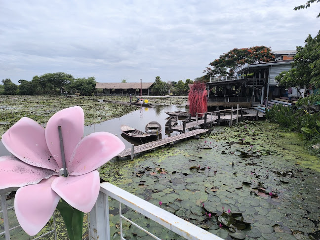 ร้านเค้ก๙หน้า ณ ตลาดทุ่งบัวแดง