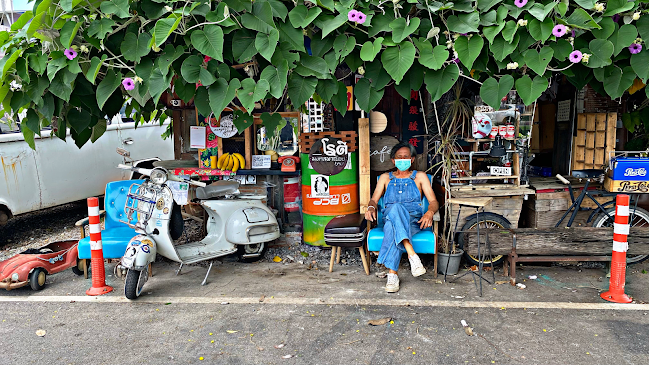 มงคลพาณิชย์1957 (coffee&roti) Cafe - เมือง โคราช