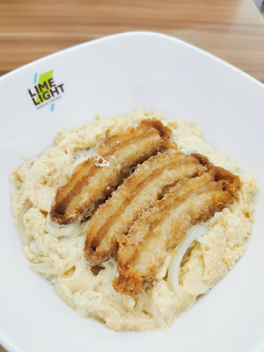 2/23 ถนน ดีบุก ตำบลตลาดใหญ่ อำเภอเมืองภูเก็ต ภูเก็ต 83000