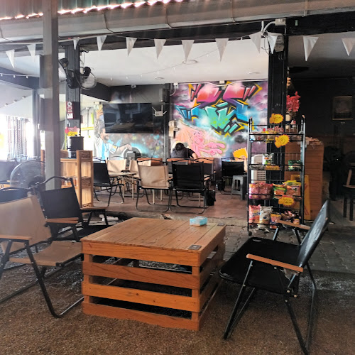 25 Twenty Five Bar - เต็กฮะ