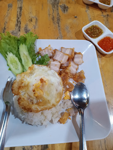 Opinii despre หลุมดำบาร์แอนด์การ์เด้นท์ în อำเภอกระทุ่มแบน - การบริการอาหารและที่พัก