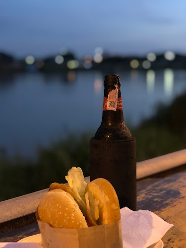 Comentarii opinii despre bennie burgers