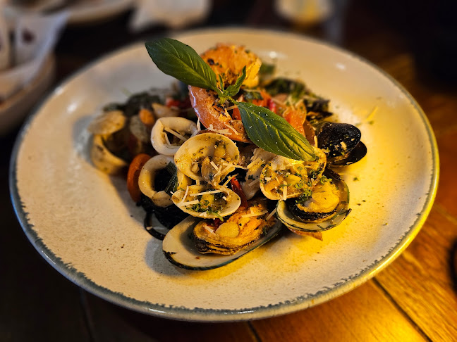 Comentarii opinii despre Five Crossing