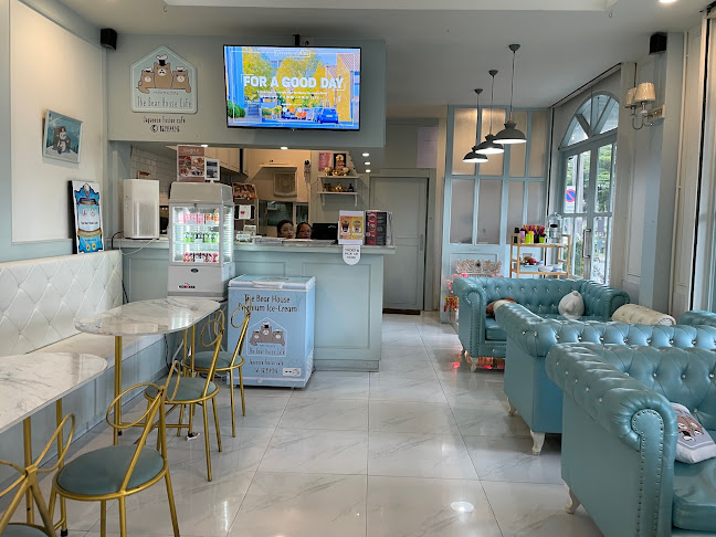 Botanic bakery and cafe สาขาแสงทอง