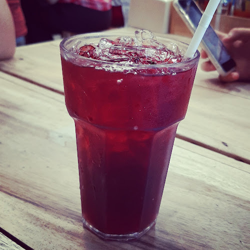 94/4 ถ. ปฏิพัทธิ์ ตำบลตลาดเหนือ อำเภอเมืองภูเก็ต ภูเก็ต 83000