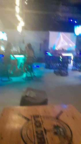 Opinii despre Black Corner în Phuket - การบริการอาหารและที่พัก