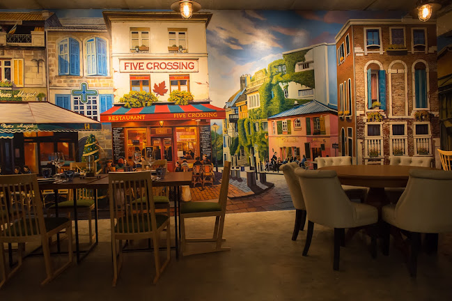 Comentarii opinii despre Five Crossing