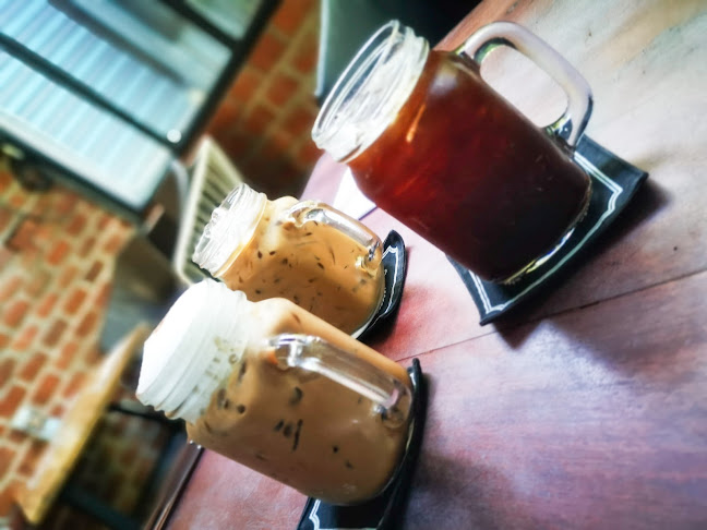 S Cafe & Bistro - การบริการอาหารและที่พัก