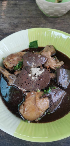 ก๋วยเตี๋ยวป้าหมู ร้านขายก๋วยเตี๋ยว ใต้สะพานท่าจีน - อำเภอเมืองสมุทรสาคร