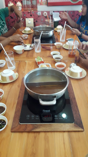 Opinii despre วาวี คอฟฟี่ @ชมจันทร์ เฮือ ฮักมูล în อำเภอวารินชำราบ - การบริการอาหารและที่พัก