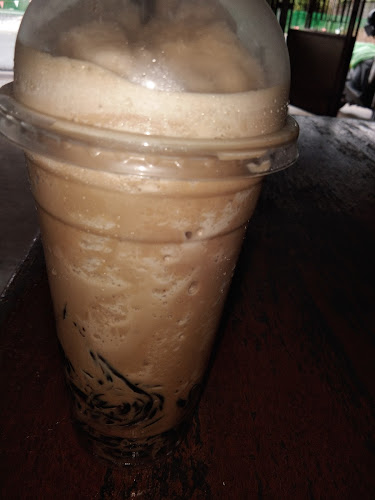 ข้าวแกงเจ๊จวบ ร้านใหม่ by อุ้ม & โจ้ - การบริการอาหารและที่พัก