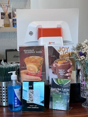 Comentarii opinii despre Meet Us Cafe