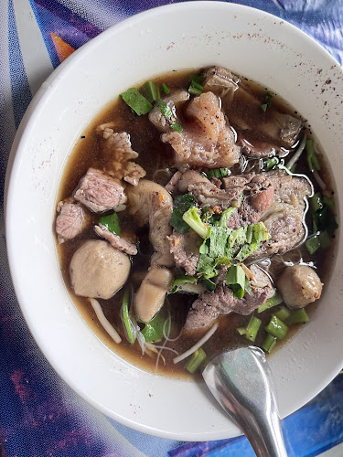 นายเก่งคลองสี่ ก๋วยเตี๋ยวเนื้อวัวรสเยี่ยม