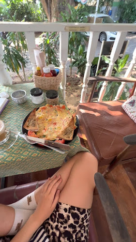 A Spoonful of Sugar - การบริการอาหารและที่พัก