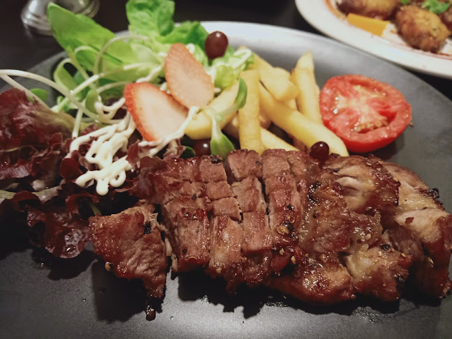 Tak' table - อำเภอเมืองพิษณุโลก