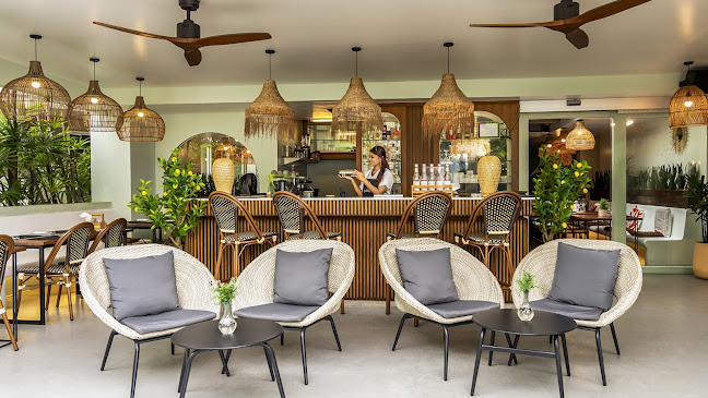 So French Restaurant and Bar