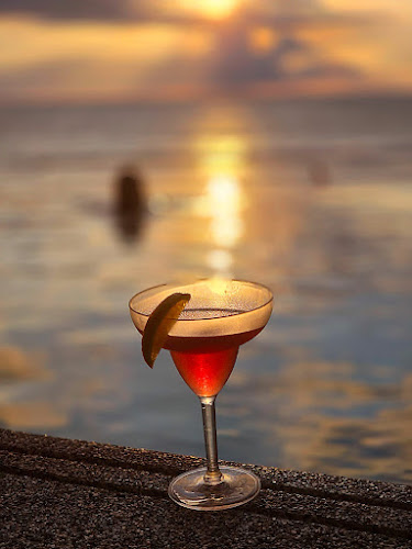 18 ถนน กะตะน้อย ตำบล กะรน อำเภอเมืองภูเก็ต ภูเก็ต 83100