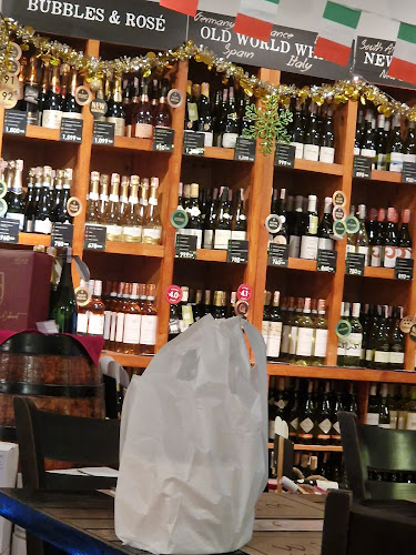 Opinii despre Wine Connection BZenter Rawai în อำเภอเมืองภูเก็ต - การบริการอาหารและที่พัก