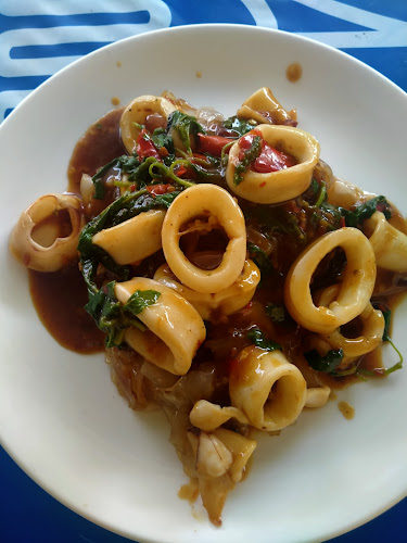 Opinii despre ครัวสมพงษ์ în อำเภอเมืองระยอง - การบริการอาหารและที่พัก