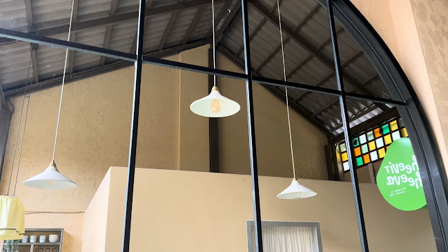 99 ถ. เยาวราช ตำบลตลาดเหนือ อำเภอเมืองภูเก็ต ภูเก็ต 83000